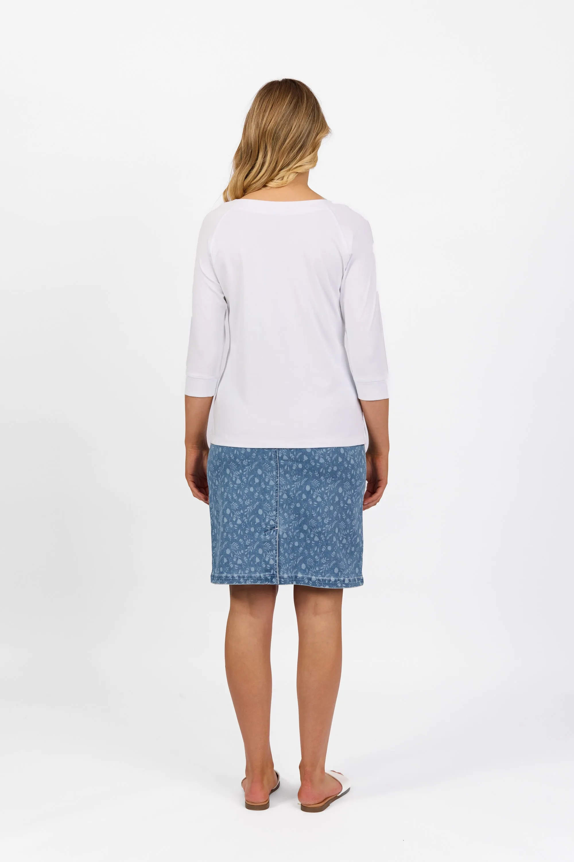 4381 Boat Neck 3/4 Sleeve Top -White