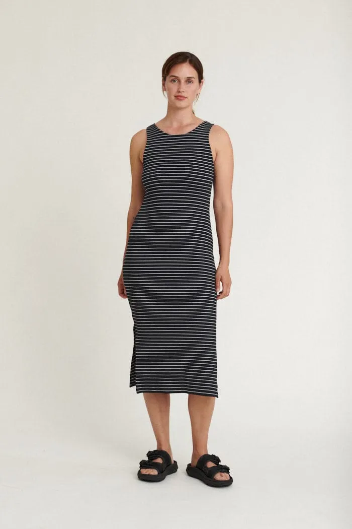 Basic Apparel - Ludmilla Openback Dress - 703 Black / Bright White