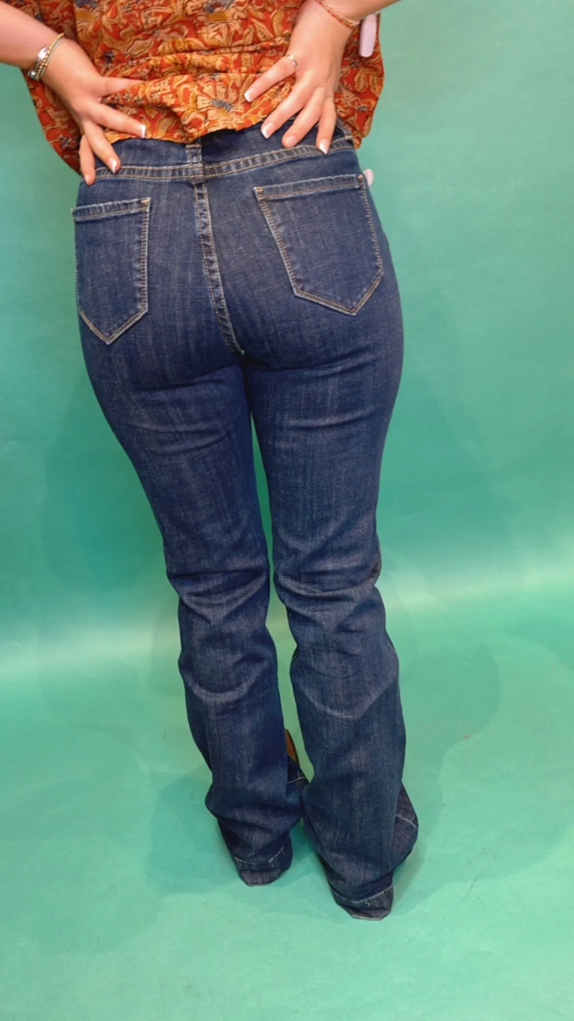 Ladies Jeans - W8H3521