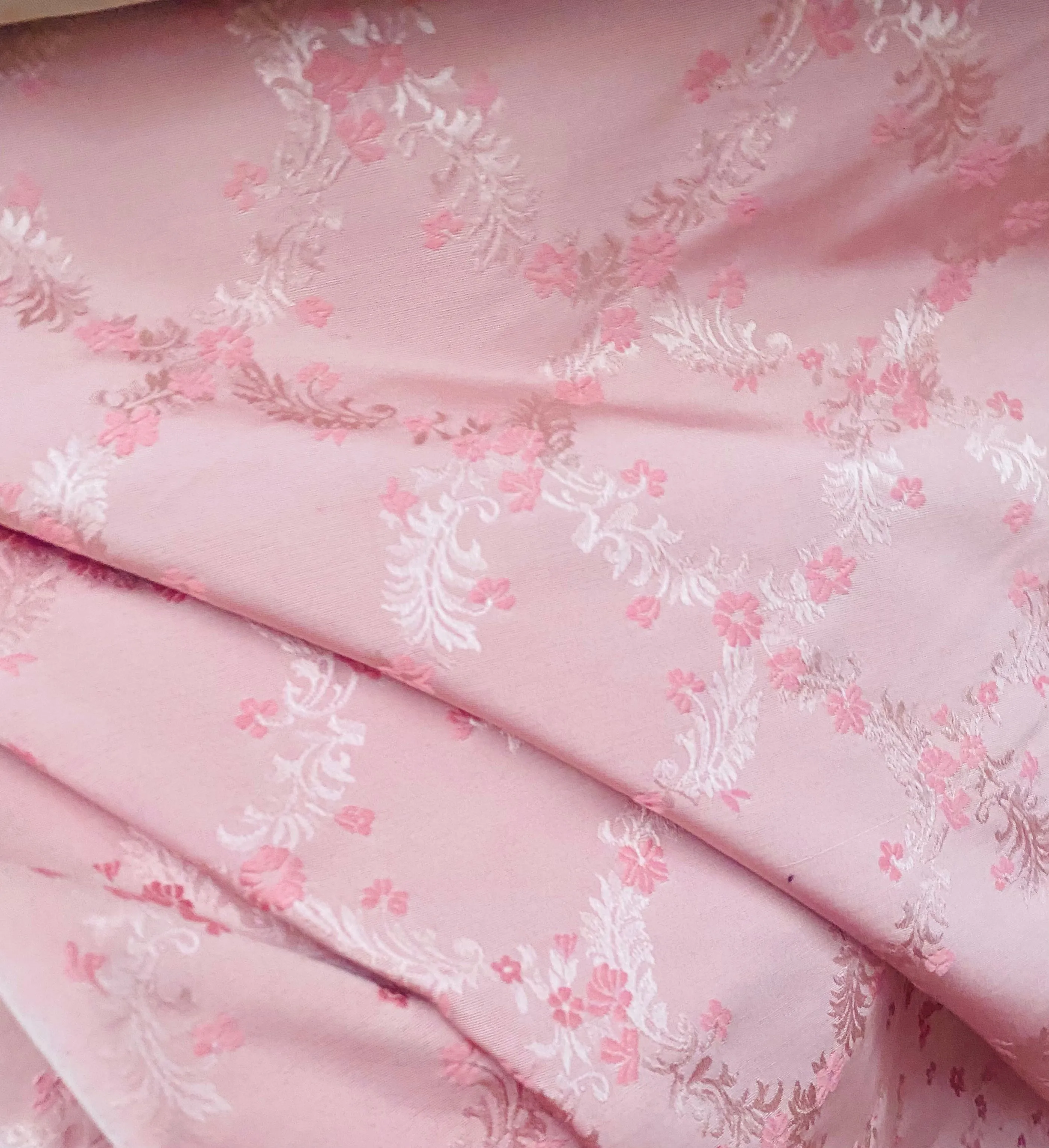 NEW Queen of Dublin Novelty Floral Embroidered 100% Silk Fabric in Pink