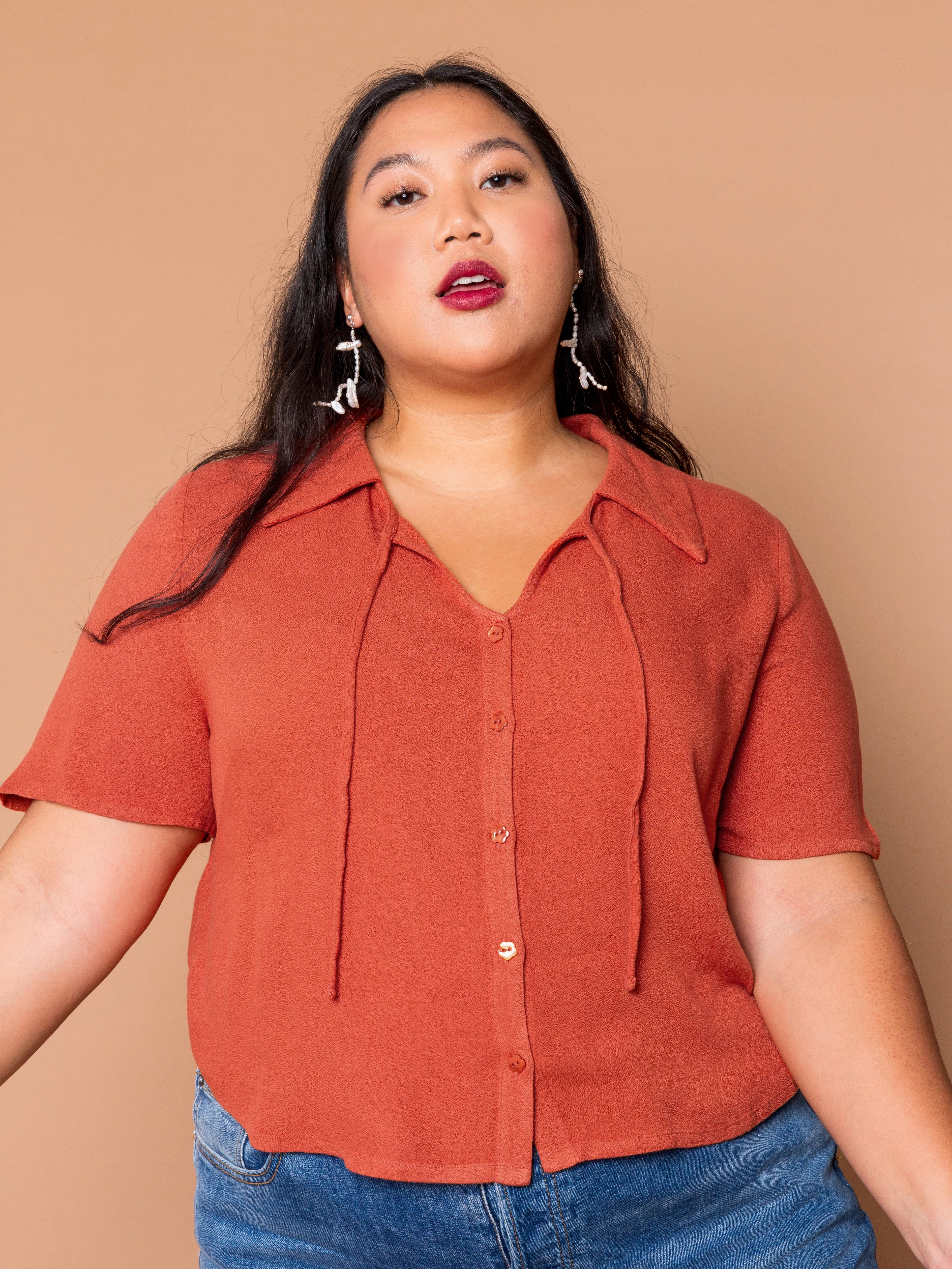 THE SECRETARY TOP ~ Henna